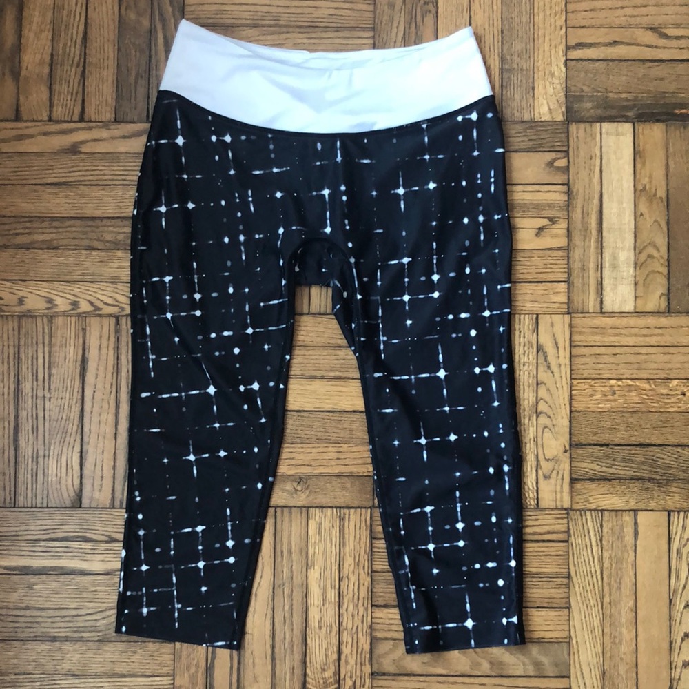 PRISMSPORT Black and White Cropped Legging, NWOT Size L